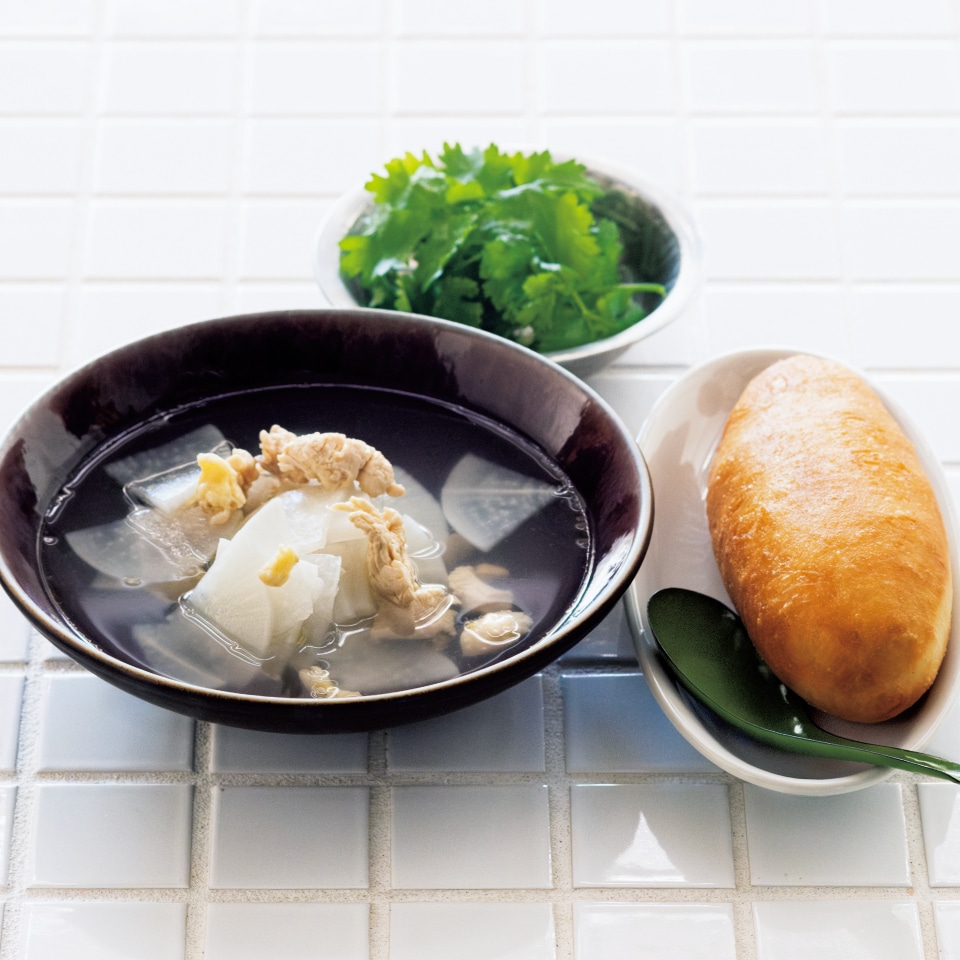 塩レモンチキンと大根のスープ