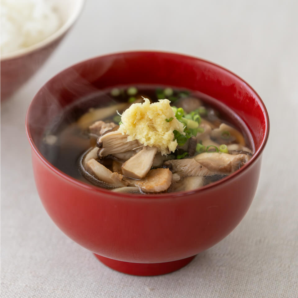 豚肉と3種のきのこ汁(ゆとりの空間)