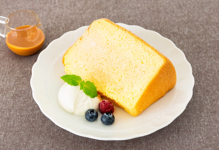 シフォンケーキ(季節のソース)