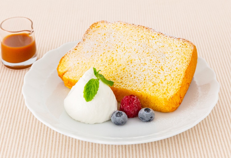 シフォンケーキ(季節のソース)