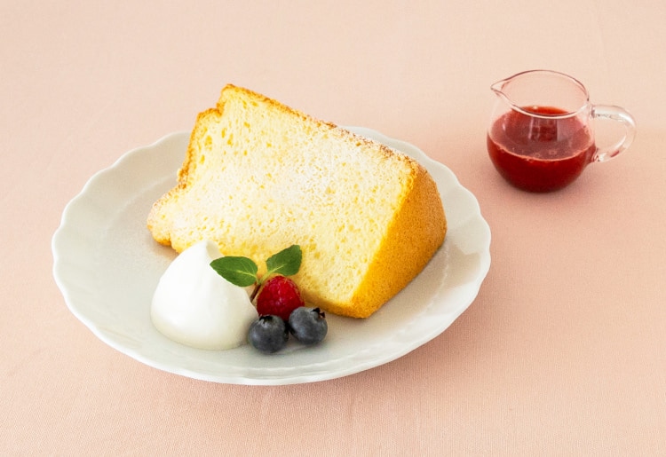 シフォンケーキ(季節のソース)