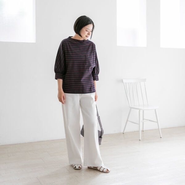 ホワイトデニムパンツ